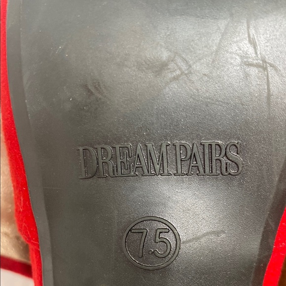 Dream Pairs Red Ankle-Strap Heels Size 7.5 - Picture 6 of 7